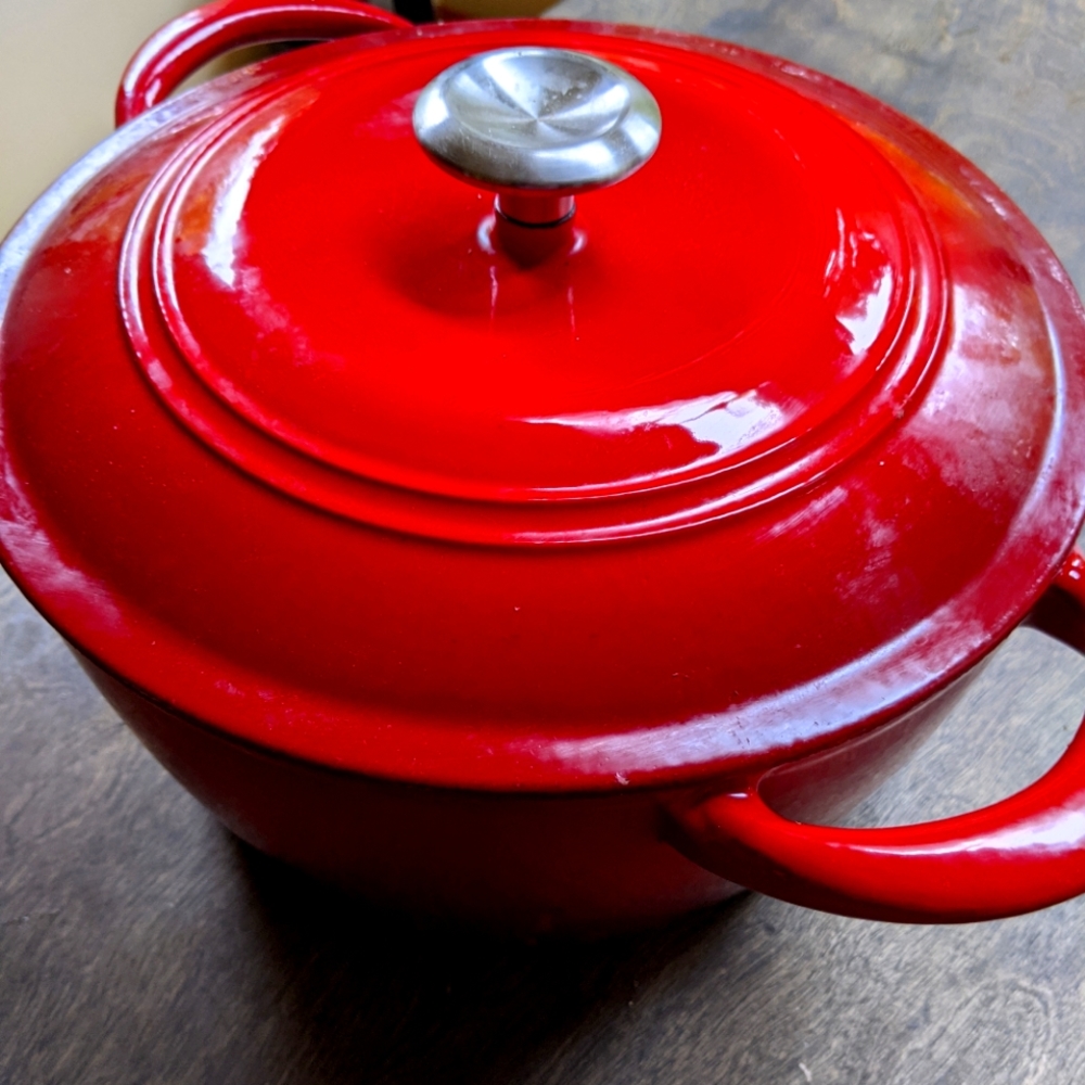 Red 6.5 Qt Enamel Cast Iron Cooking Pot